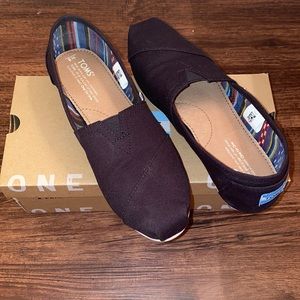 Black Toms women’s size 8